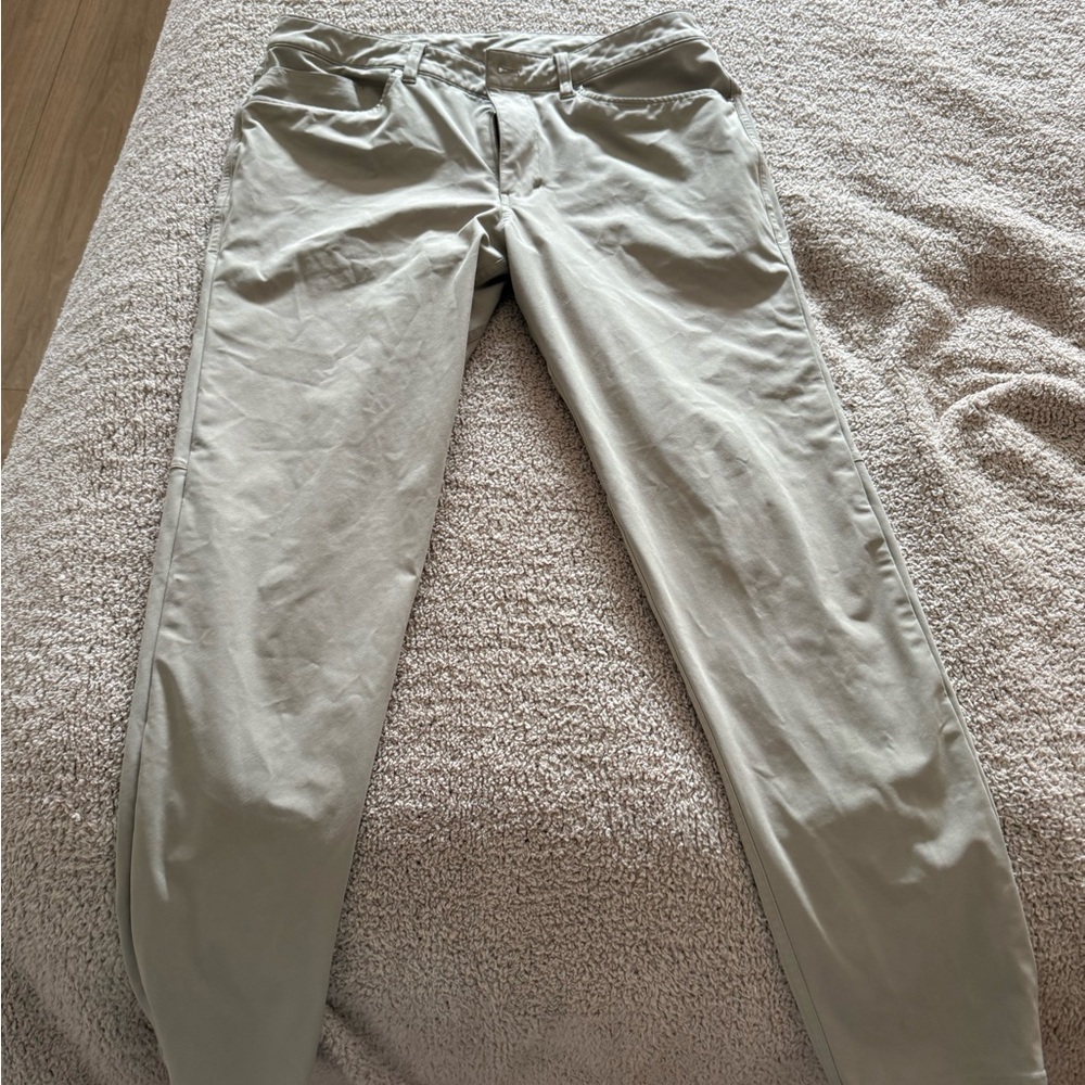 Lululemon ABC Slim Men's Classic khaki Pants 33x32